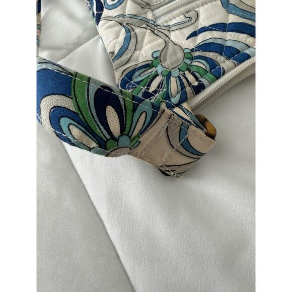 Vera Bradley "Mediterranean White" Crossbody Hipster Quilted Cotton - Picture 13 of 13